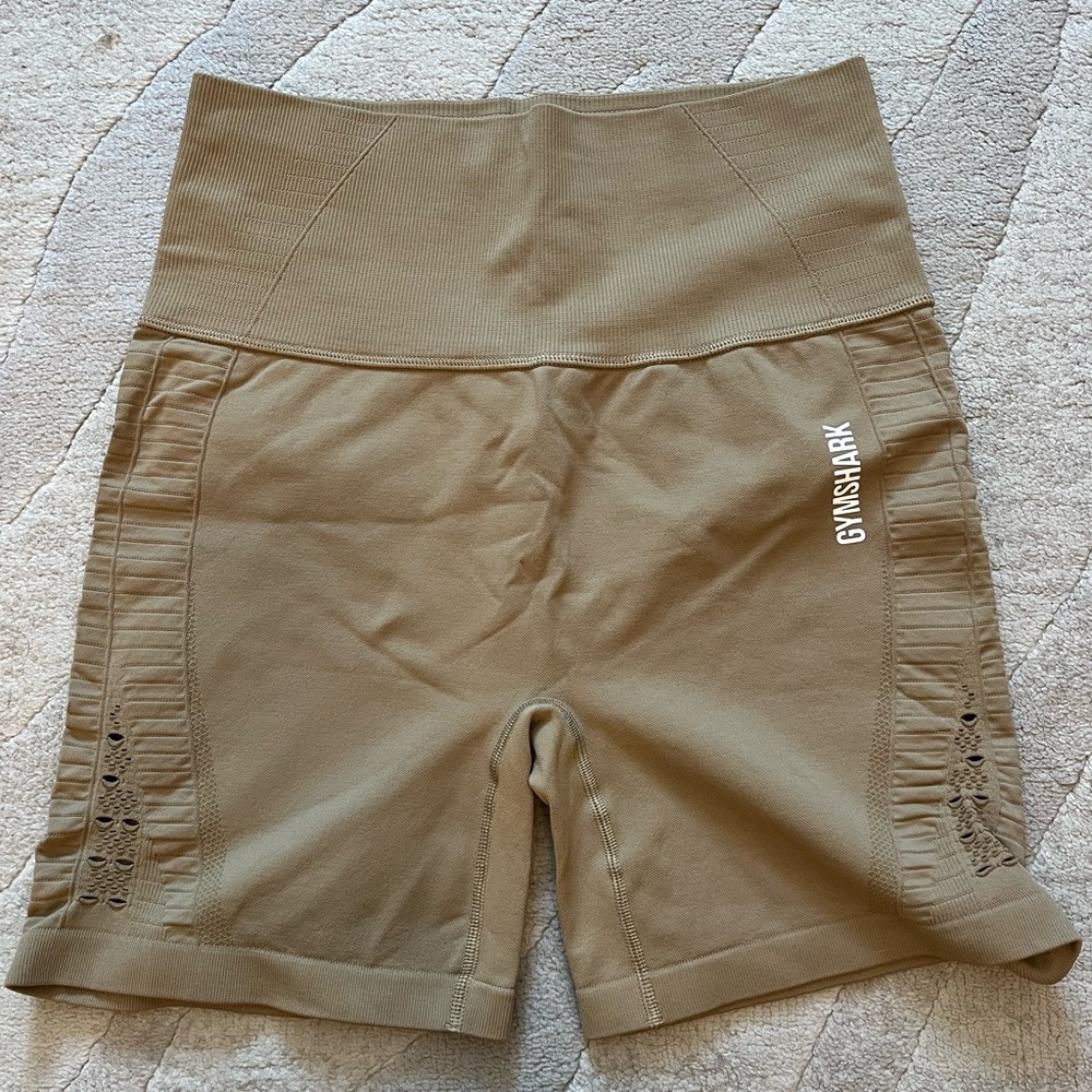 Gymshark biker short NWOT